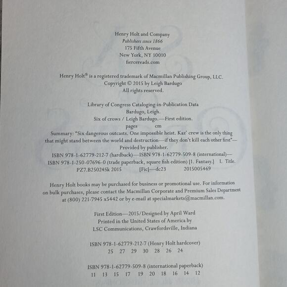 Six Of Crow Hardcover Book Leigh Bardugo's - Picture 2 of 6